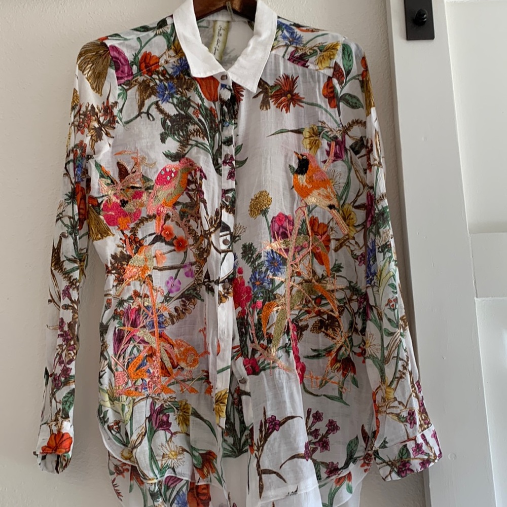 Womens blouse size medium.